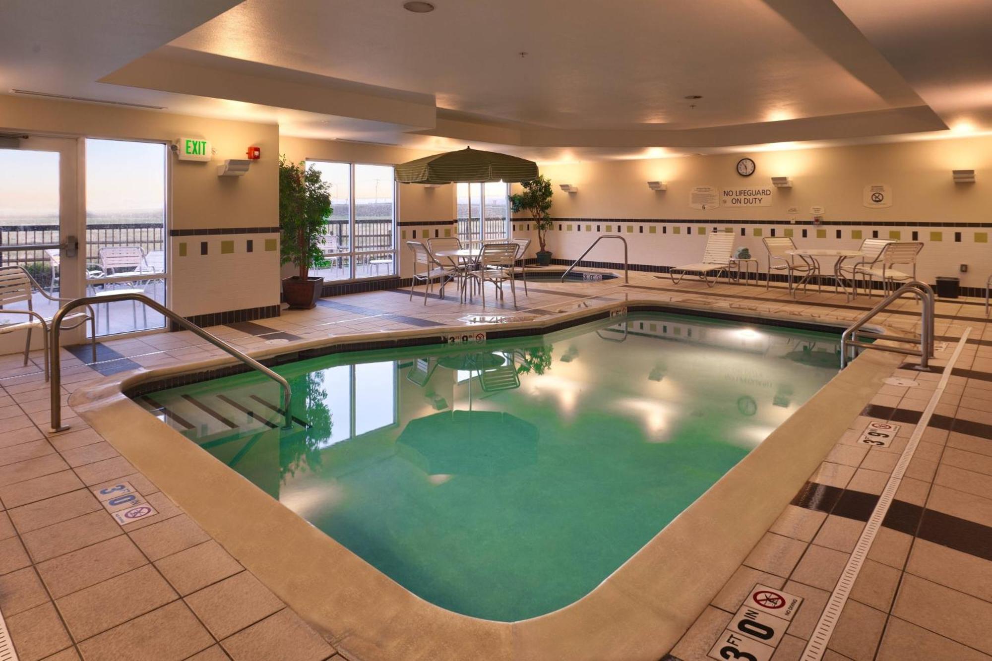 Fairfield Inn And Suites By Marriott Ларами Екстериор снимка