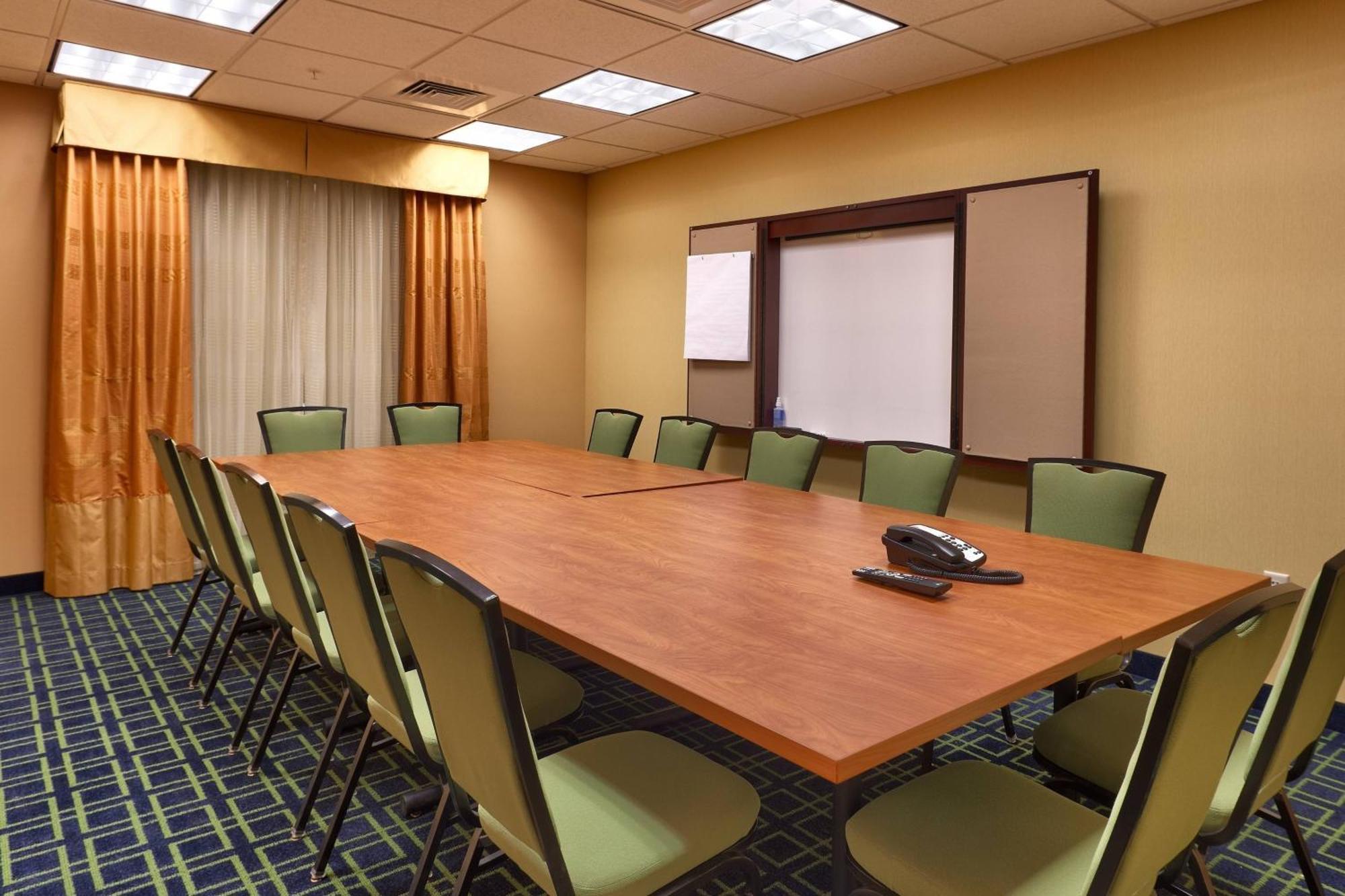 Fairfield Inn And Suites By Marriott Ларами Екстериор снимка