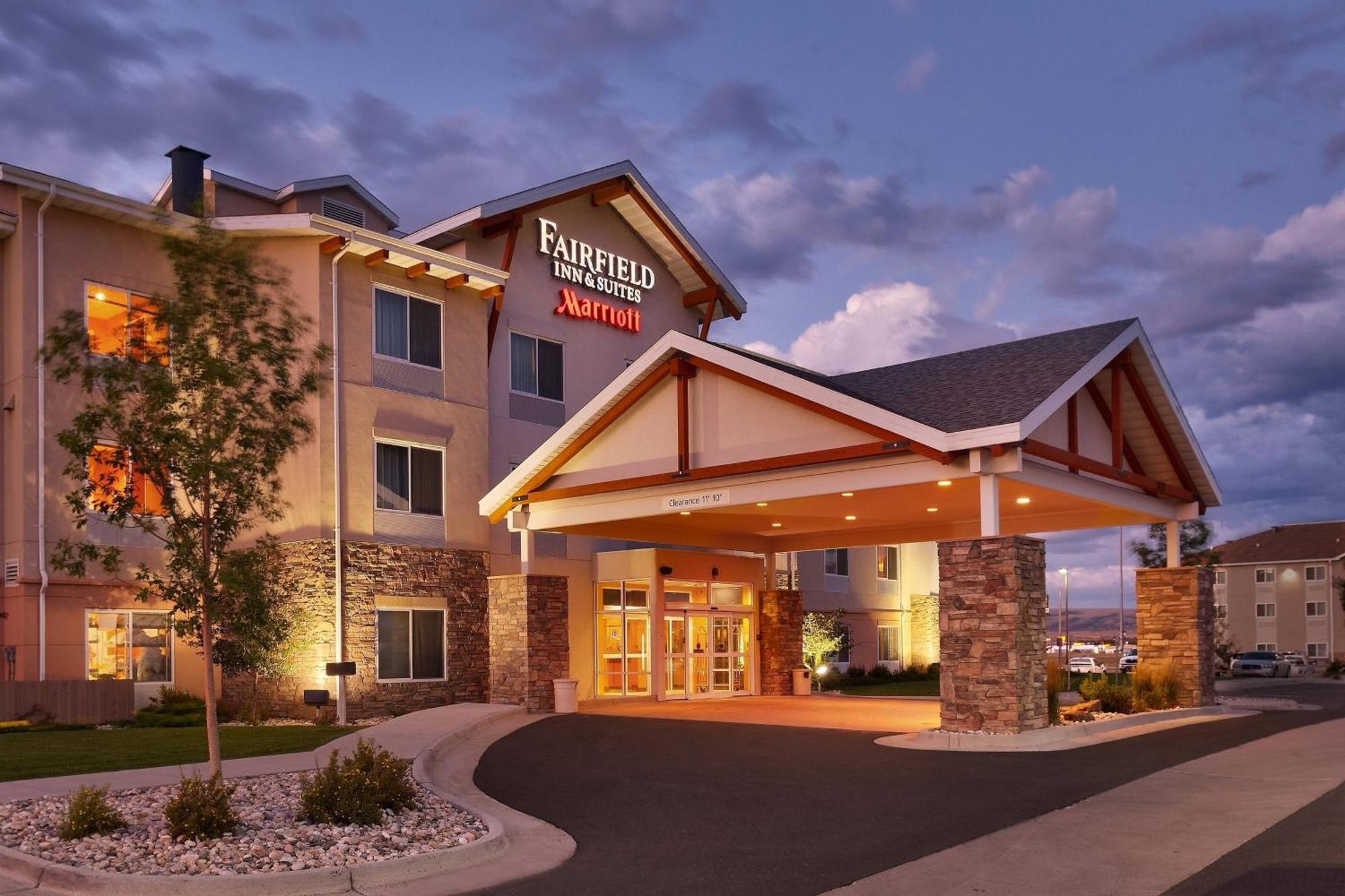 Fairfield Inn And Suites By Marriott Ларами Екстериор снимка